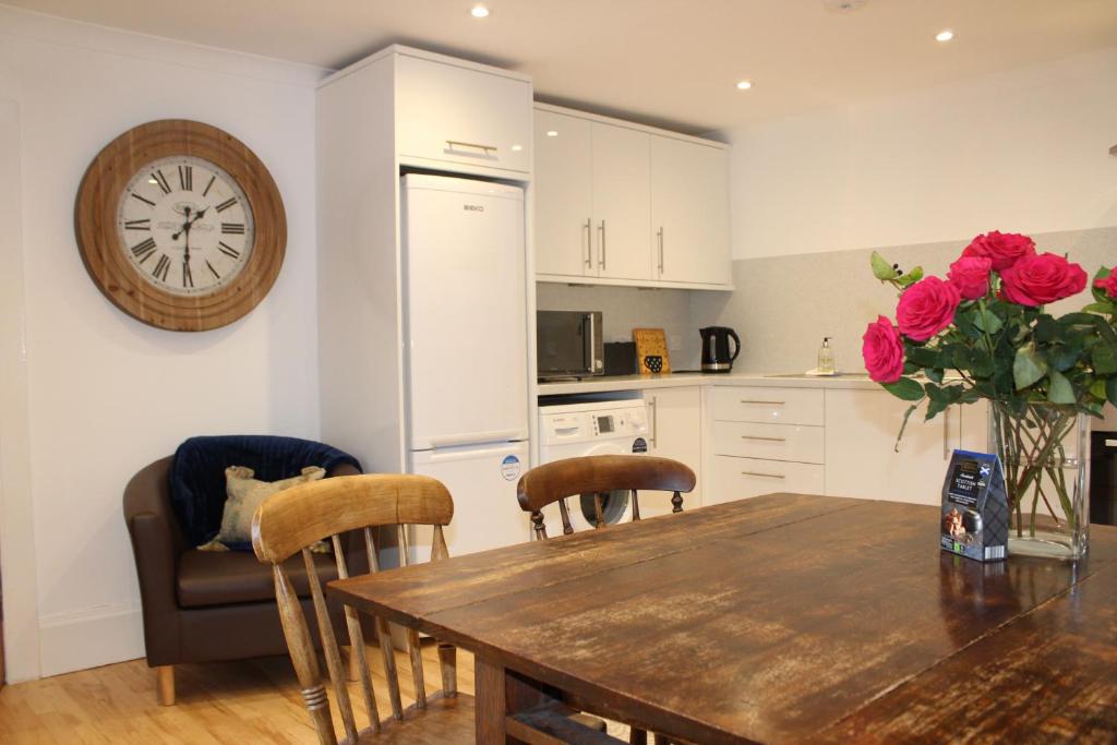 Ceol Na Mara Cottage by the sea room 4